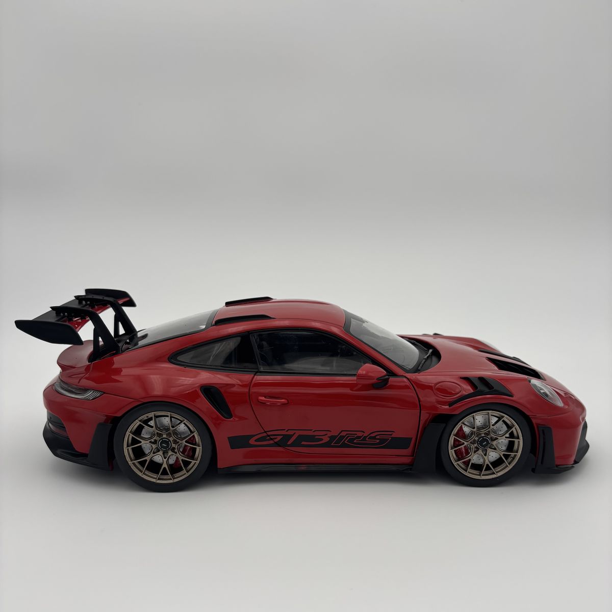 Solido 1/18 – Porsche 911 GT3 RS – Rouge Guards – 2024